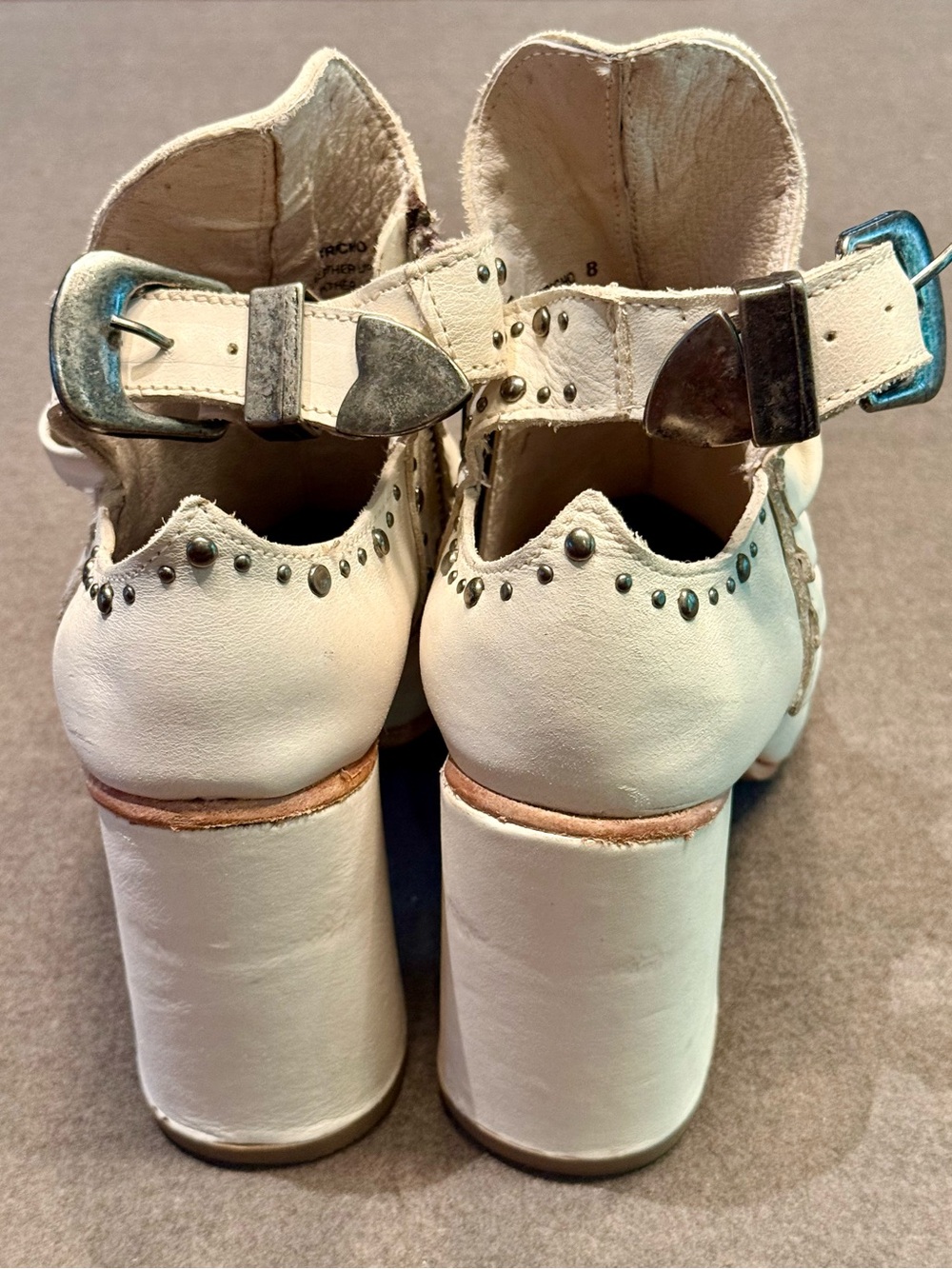 Freebird Jericho Studded Pointed Slingback Mules - Picture 2 of 6